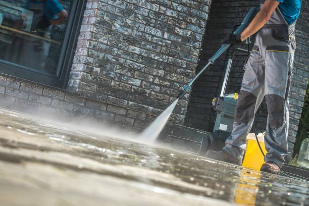 Professional Pressure Washing Services in Fairbank, IA
